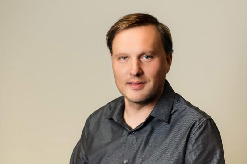 Anton Uvarov, mecenas ufológico desde Australia