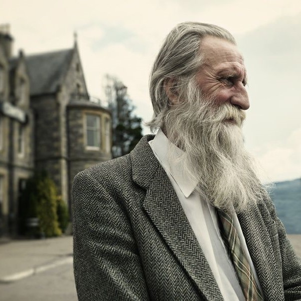 Entrevista a Adrian Shine, todo sobre las serpientes marinas.